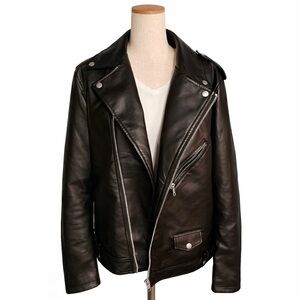 Reserved vegan leather classic moto motorcycle jacket coat. Classic loose fit. M